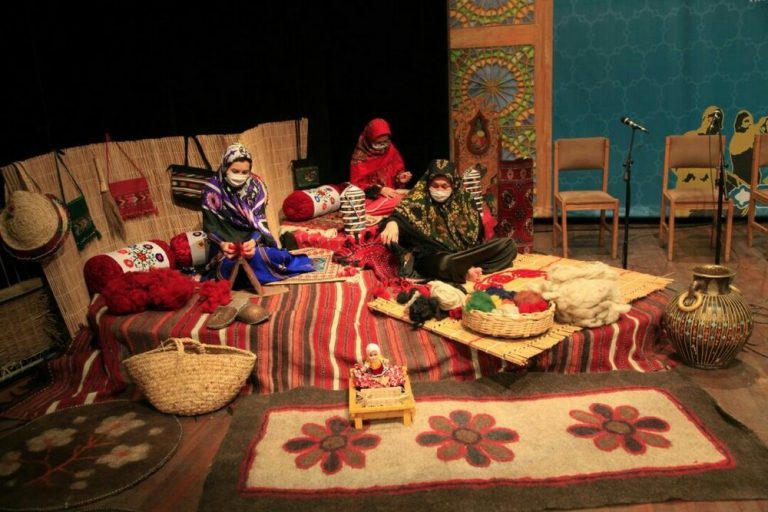 ۱۸۰۰ هنرمند صنایع دستی خود را در جشنواره اقوام عرضه می کنند
