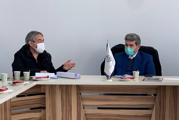 پزشکان در شهرستانهای کوچک و محروم درآمد آنچنانی ندارند