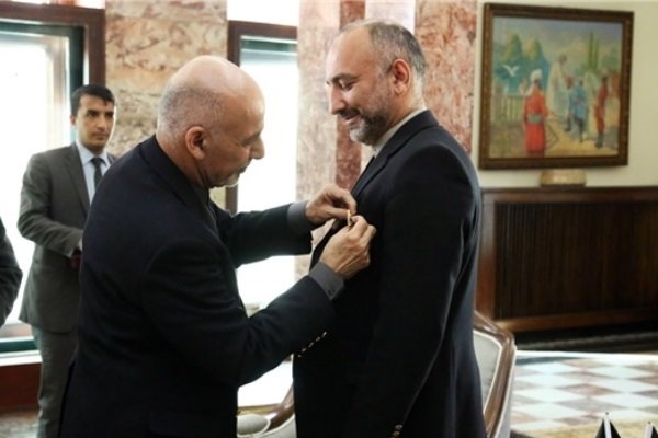 «حنیف اتمر» به زودی از پُست وزارت خارجه افغانستان کنار می رود