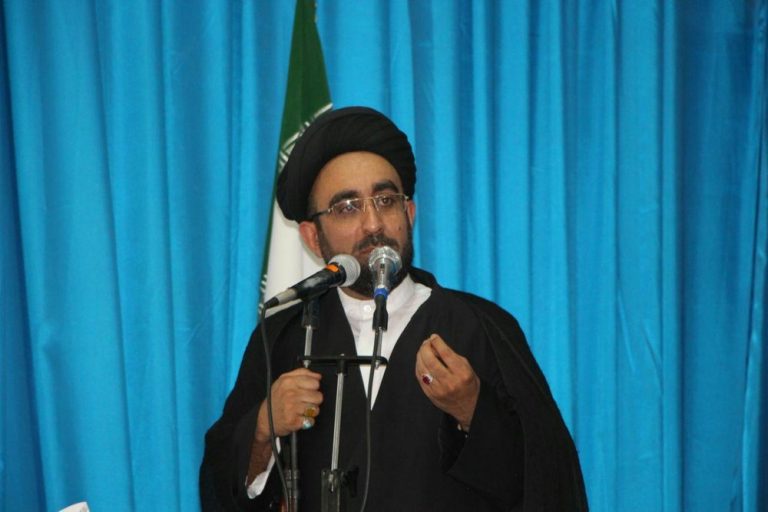 حضور مردم در گرامیداشت پیروزی انقلاب دشمنان را خوار و ذلیل کرد