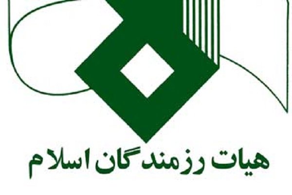 تمام همت و توان خود را برای اجرای منویات رهبری به کار میبندیم