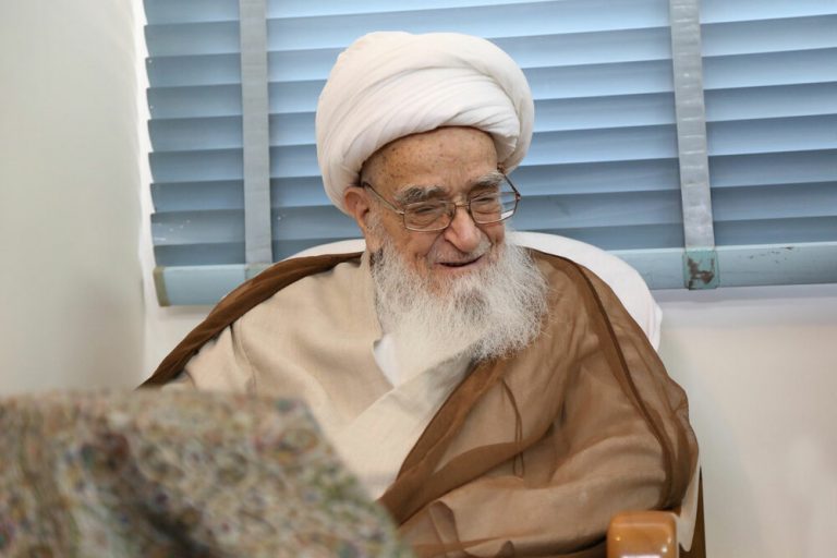 سالم سازی و صیانت از جامعه بر همگان واجب است