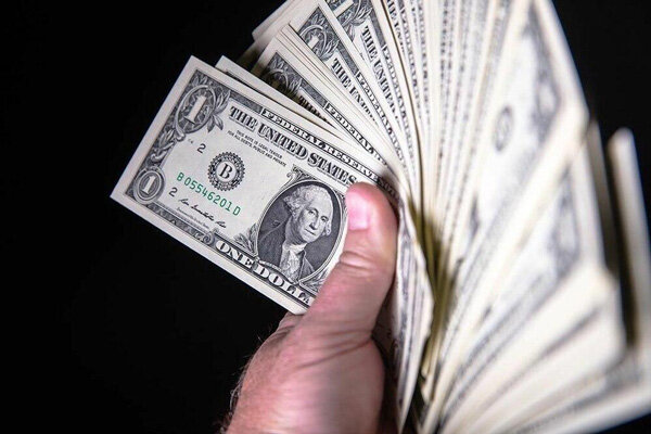محکومیت ۴ میلیارد ریالی قاچاقچی ارز در سردشت