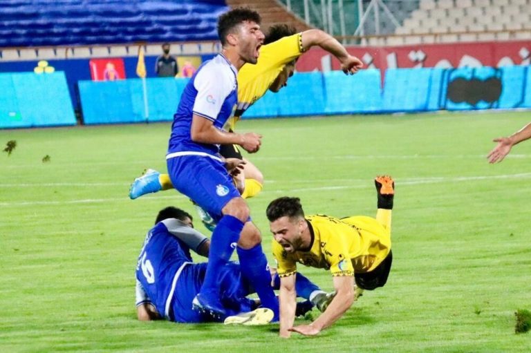استقلال – سپاهان؛ برد برای خودشان یا تساوی به سود پرسپولیس؟