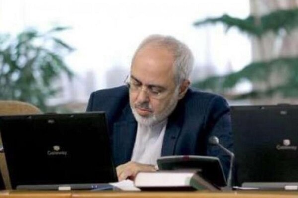 واکنش توییتری ظریف به گزارش رسانه کانادایی