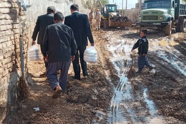 ۲۵۰ وعده غذای گرم بین نیازمندان بجنورد توزیع شد