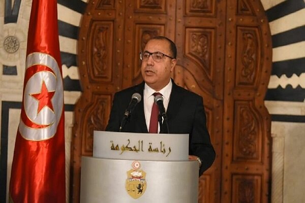 نخست وزیر تونس شماری از وزیران کابینه خود را برکنار کرد