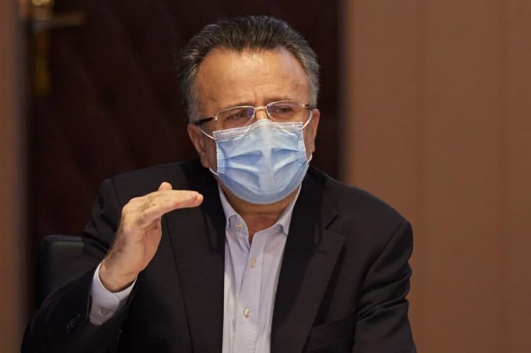 به سرمربیان والیبال سفارش می کنم آستانه تحمل خود را افزایش دهند