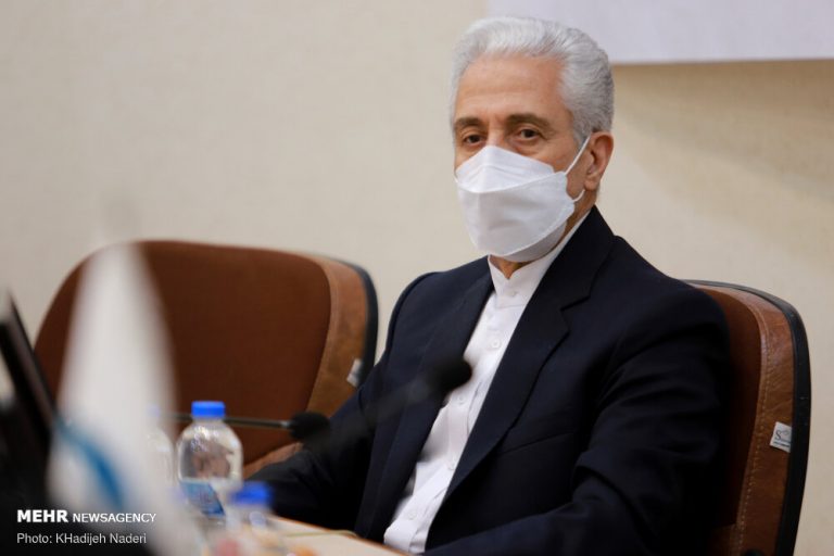 نسبت دانشجو و استاد در دانشگاه فرهنگیان مناسب نیست