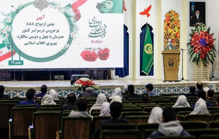 آغاز زندگی مشترک ۸۸۸ زوج جوان زیر سایه امام رئوف(ع)
