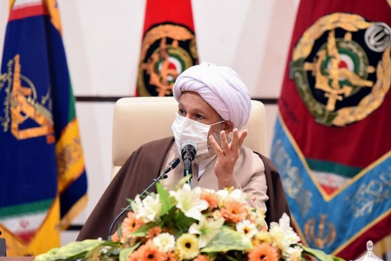 کاخ سفید از موشک های ما در امان نیست/ ارتباط روحانیون و نظامیان