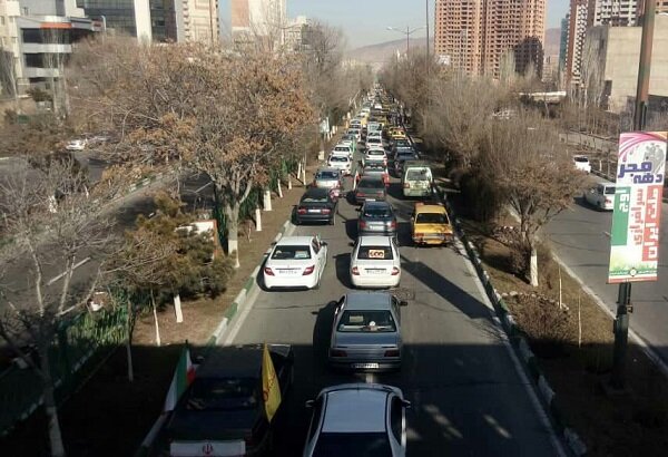 راهپیمایی موتوری و خودرویی ۲۲ بهمن در تبریز آغاز شد