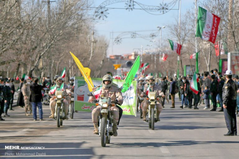 مردم شهرستان مرزی اصلاندوز با آرمان های انقلاب تجدید میثاق کردند