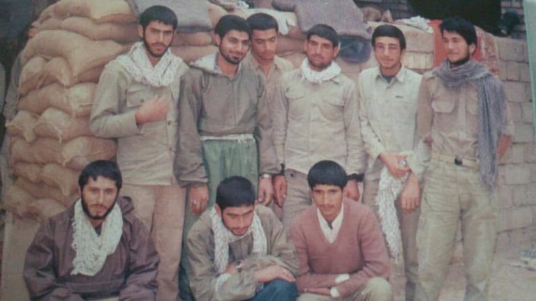 نیروی شناسایی که فقط یک عکس با فرماندهاش دارد