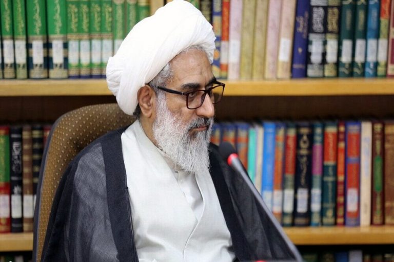 حق آبه هامون پیگیری شود/ لزوم اجرای طرح انتقال آب از دریای عمان
