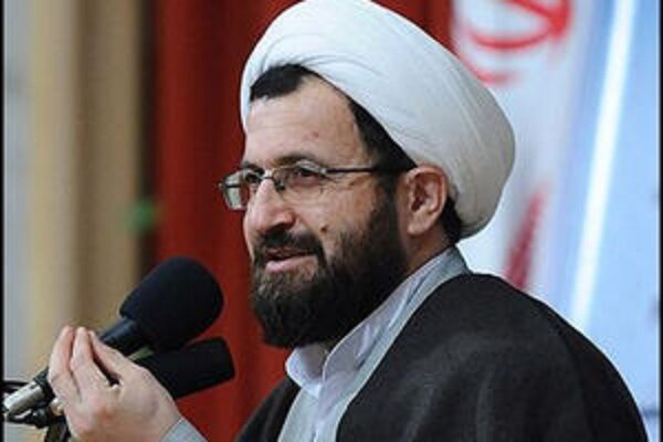 می توان محافل دعا را با تعداد افراد محدود در منازل برگزار کرد