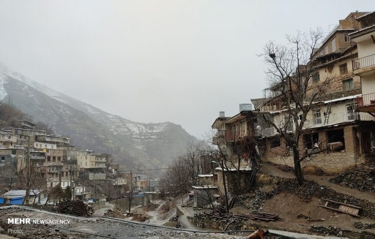 معماری و طبیعت زمستانی روستاهای اطراف سنندج