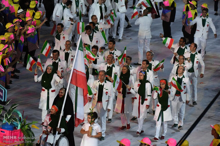 نهایی کردن لباس کاروان ورزش ایران به سال آینده موکول شد!