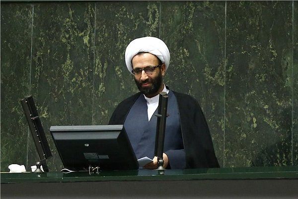 گردانندگان FATF عاملان ترور سردار سلیمانی ر ا دراختیار ما بگذارند