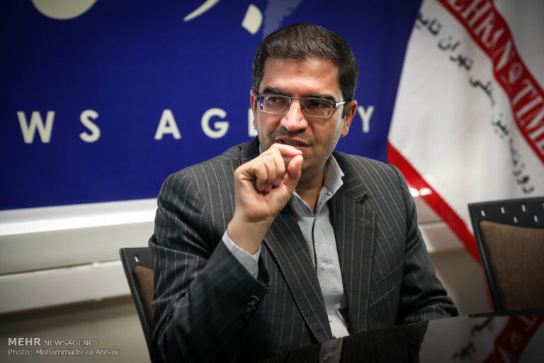 مجلس تحقیق و تفحص از مالیات اپراتورها را کلید میزند