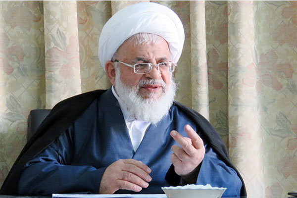 خشکاندن فضای سبز به بهانه کمآبی ناشی از سوءمدیریت است