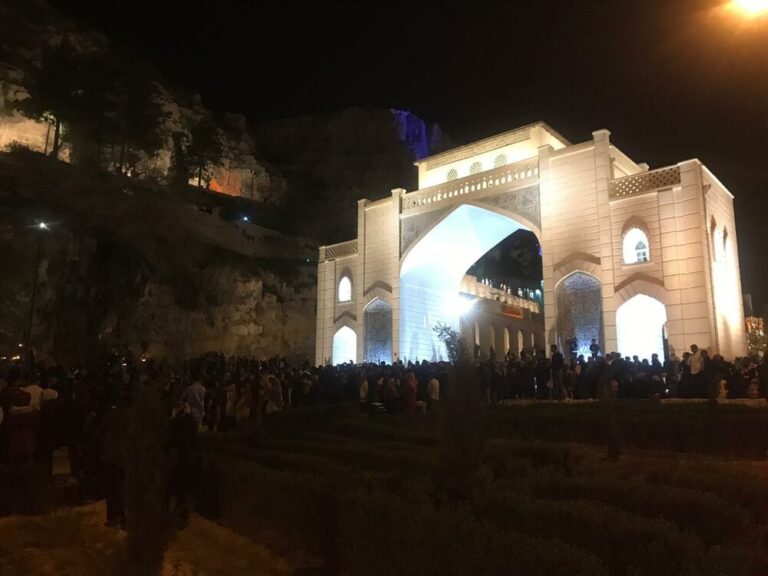 خاموش شدن نورپردازی برخی از اماکن تاریخی استان فارس