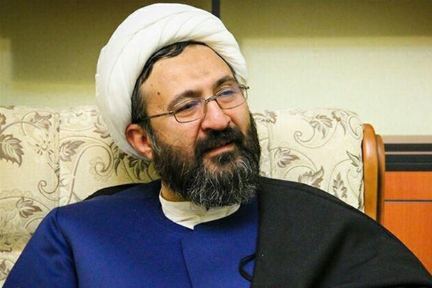 ادعای تدارکاتچی بودن رئیسجمهور برای فرار از پاسخگویی است
