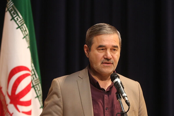 بهمن نامورمطلق به ریاست فرهنگستان هنر منصوب شد