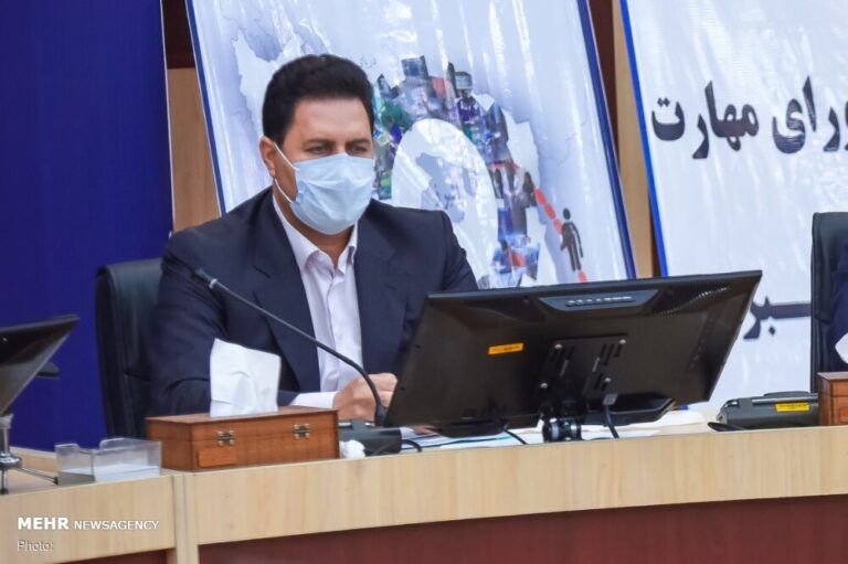 آزادراه غدیر نقش مهمی در توسعه اقتصادی منطقه دارد