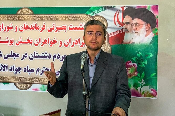 تامین اجتماعی حق دشتستانیها را بدهد/ لزوم ساخت یک بیمارستان کامل