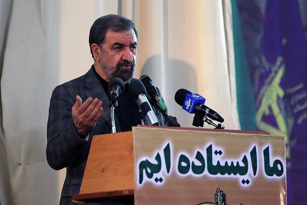 باید همه نیروهای انقلاب پای کار بیایند