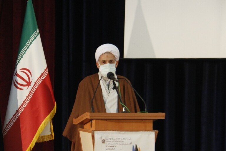 یاریگر دستگاه قضایی در قطع دست دزدان واختلاسگران باشیم
