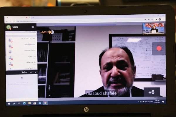 ارتباط بهینه بین دانشگاه و صنعت و دولت وجود ندارد