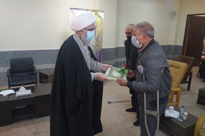جانبازان مدرسه آموزش آموزههای انقلابی و اسلامی خستند