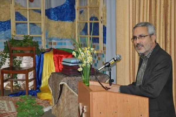 ۳۰ سال پژوهش در حوزه فرهنگ عامه/ گلایه از بومیگریزی در بیرجند
