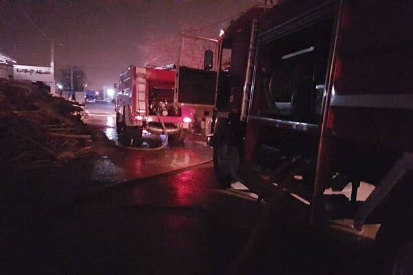 مهار آتش سوزی گسترده در دیزل آباد کرمانشاه