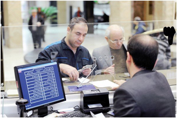 اولتیماتوم دژپسند به بانکها در مورد رعایت نرخ سود بانکی