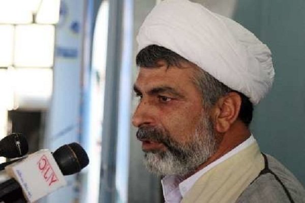مسئولان با همراهی مردم مشکلات اقتصادی کشور را حل کنند