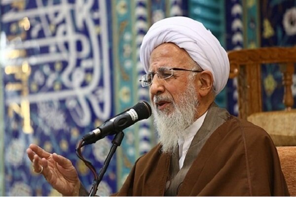تفسیر سوره مبارکه کافرون از رادیو معارف پخش می گردد
