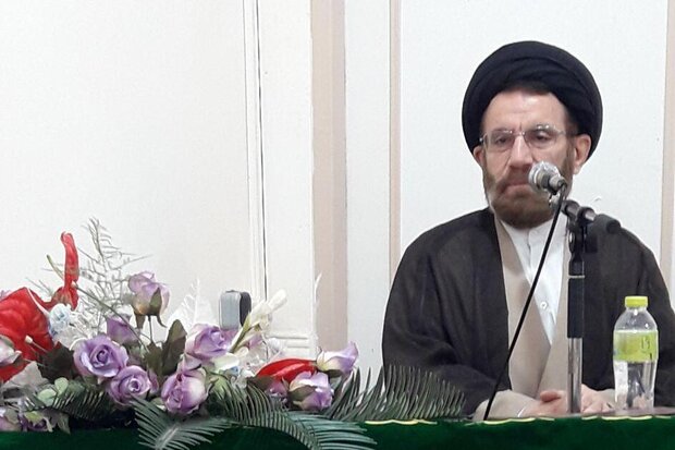 ارتقای فرهنگی جامعه نیازمند توجه به کانونهای مساجد است