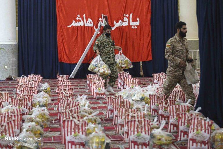۷۵ بسته معیشتی همزمان با ولادت امام حسن(ع) در بجنورد توزیع شد