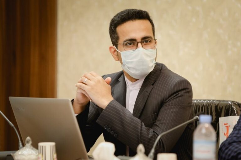 تسهیلات کرونایی به اهالی فرهنگ و هنر خرمشهر داده میشود