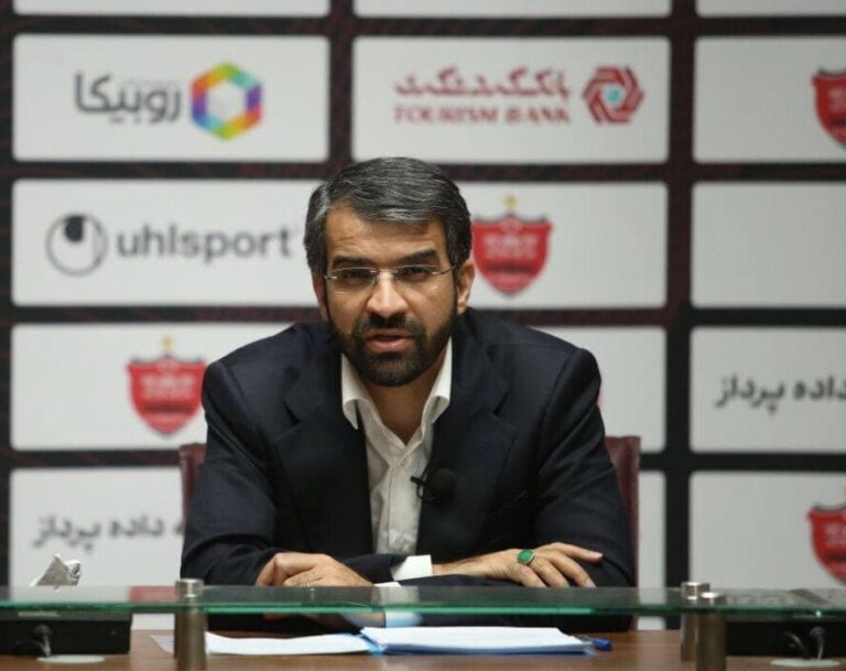 مشکلات پرسپولیس ما را آزاد میدهد/قرنطینه را با نارضایتی پذیرفتیم