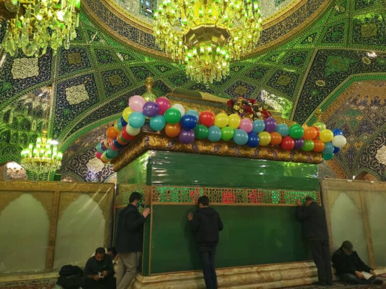تصاویری از آذین بندی حرم حضرت رقیه(س) در سوریه