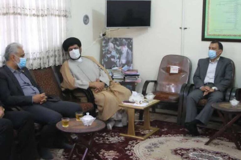امکانات و تجهیزات مخابرات در شهرستان گناوه تقویت شود