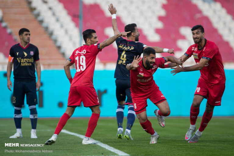 سه گانه تمدید قرارداد بازیکنان ملی پوش با پرسپولیس