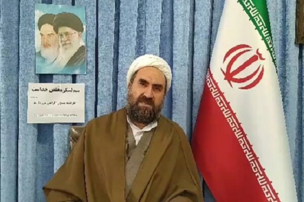 روزه گرفتن ودستگیری از نیازمندان زمینه اطاعت و بندگی در ماه رمضان