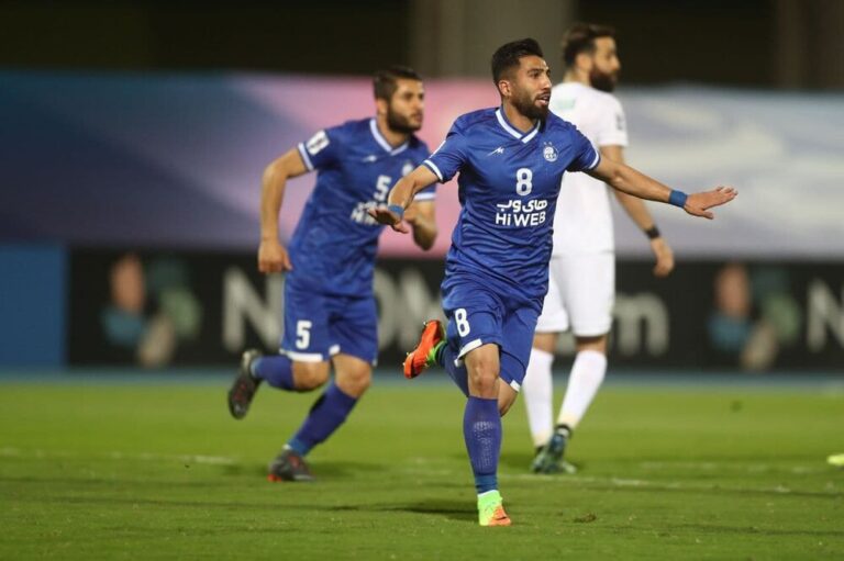 تساوی استقلال و الاهلی در نیمه اول