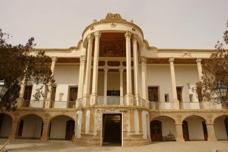 عمارت و قلعه تاریخی سالار محتشم خمین مرمت و بازسازی میشود
