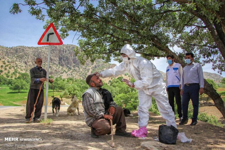 غربالگری کرونا در مبادی ورودی عشایر استان چهارمحال و بختیاری